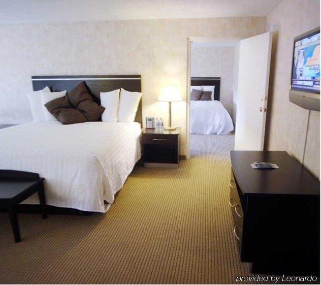 Howard Johnson Plaza Kansas City Hotel & Conference Center Kamer foto