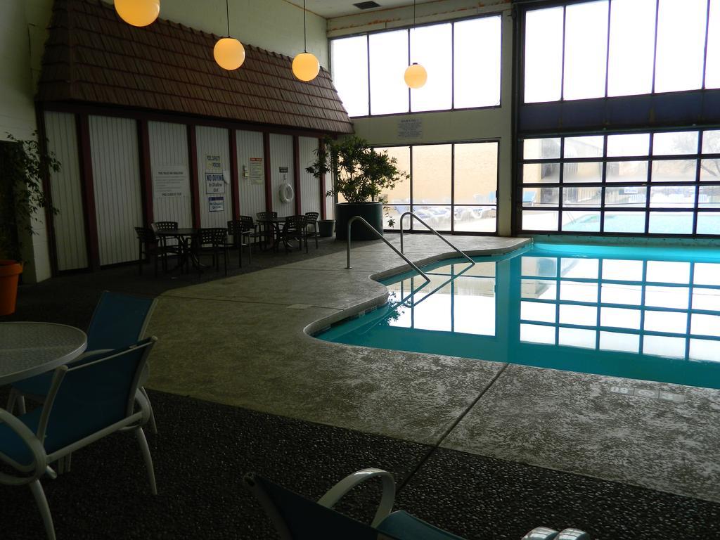 Howard Johnson Plaza Kansas City Hotel & Conference Center Buitenkant foto